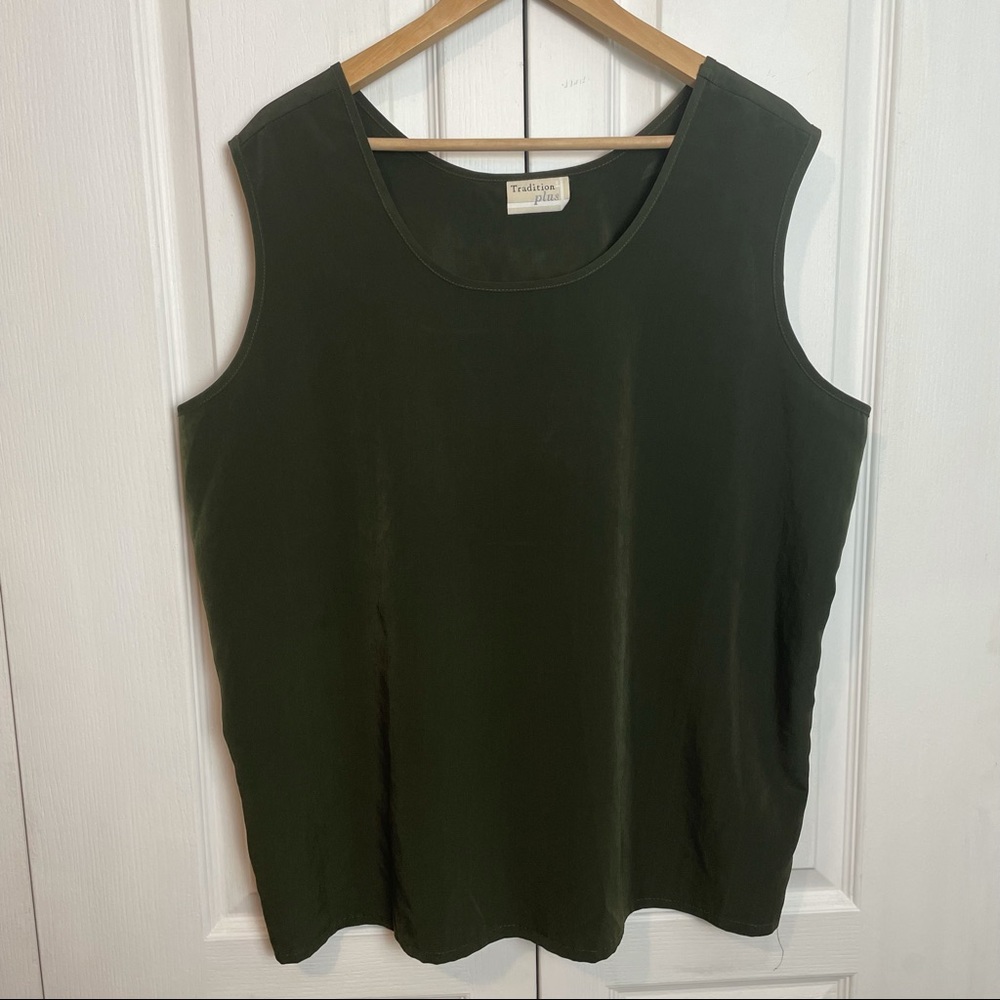 Sleeveless Top OLIVE HUE Size 22 Staple Piece